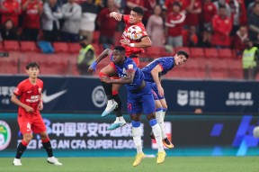 LoLs15-包含上海海港内部会议纪要流出：国际比赛日更衣室发声，NBA总决赛使命明确，心理建设被强调的词条